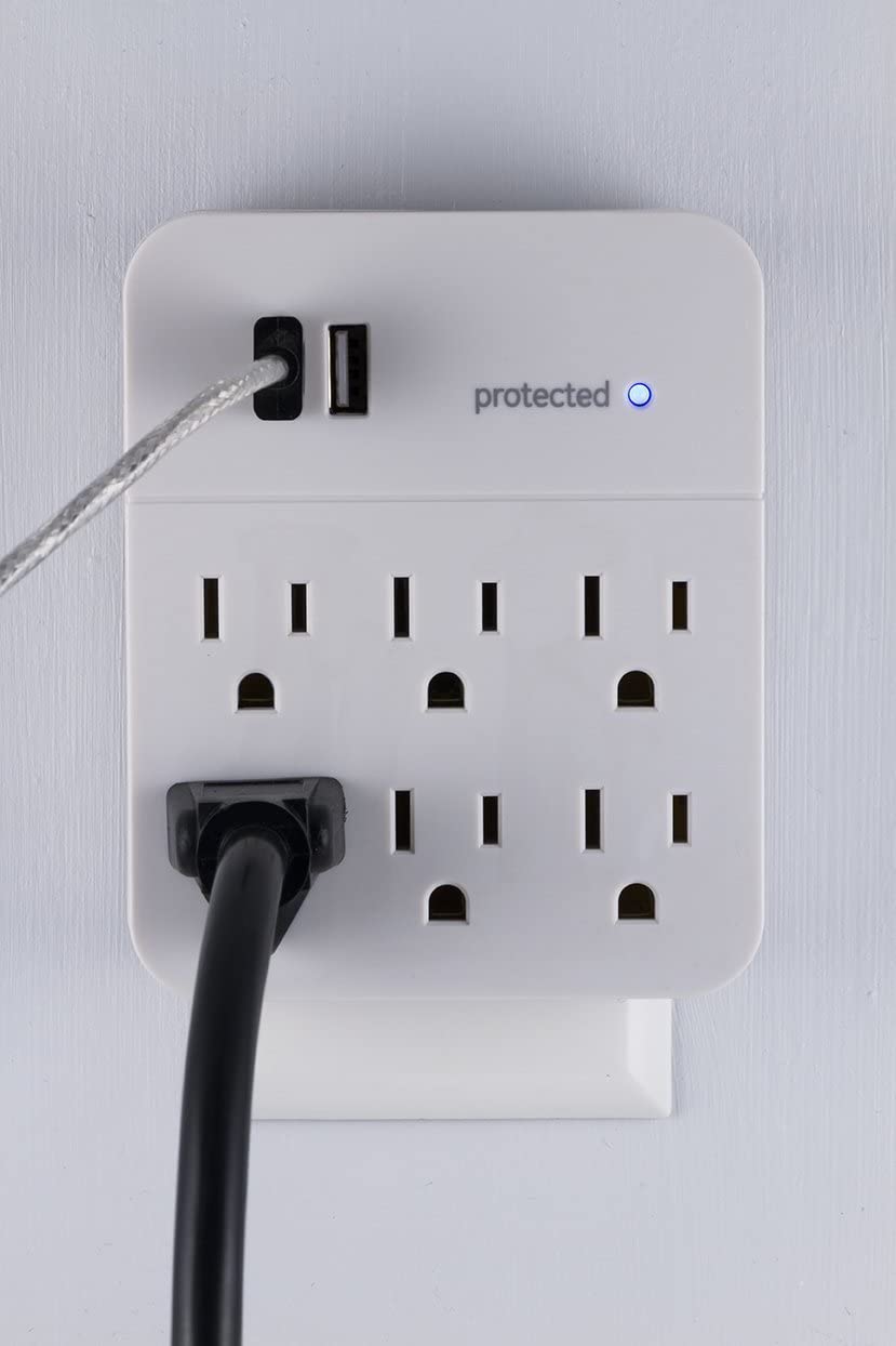 UHD 4k WiFI P2P Outlet Tap USB Charging Station Camera